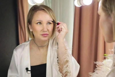 Woman nearly loses face as eyebrows rot after BrowFlash