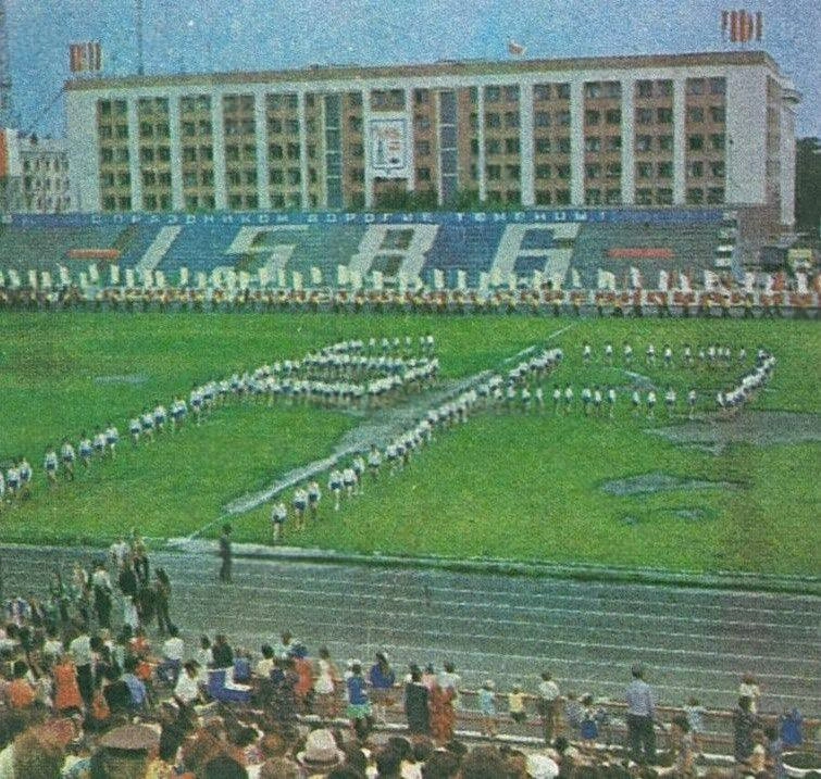 Атмосфера праздника царила всюду, посмотрите | Источник: Тюмень до нашей эры / Vk.com