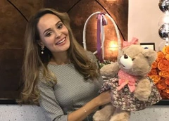 Анна Калашникова поделилась пикантными снимками после пластики груди