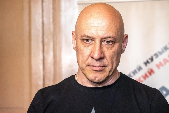 Денис Майданов известен по хитам «Пролетая над нами», «Вечная любовь» и другим песням | Источник: Михаил Огнев / FONTANKA.RU
