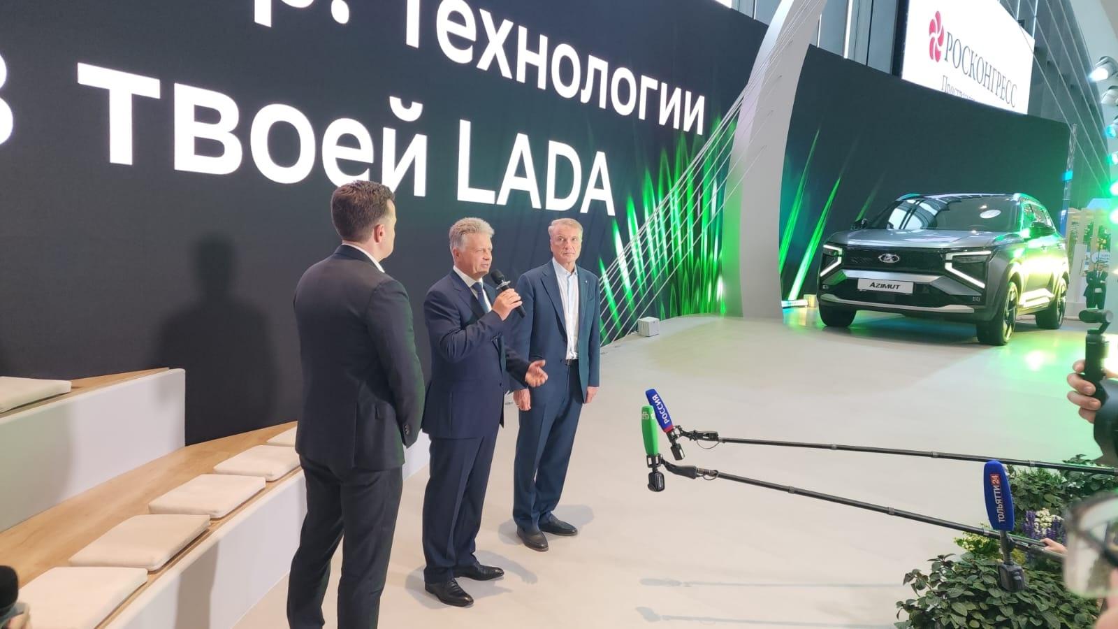 Глава АВТОВАЗа раскрыл цену нового кроссовера Lada Azimut