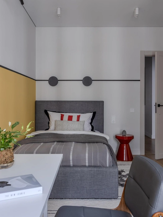 Кто станет обитателем уютной комнаты? Будет ли это хозяйка или хозяин? | Источник: Роман Спиридонов / myDecor