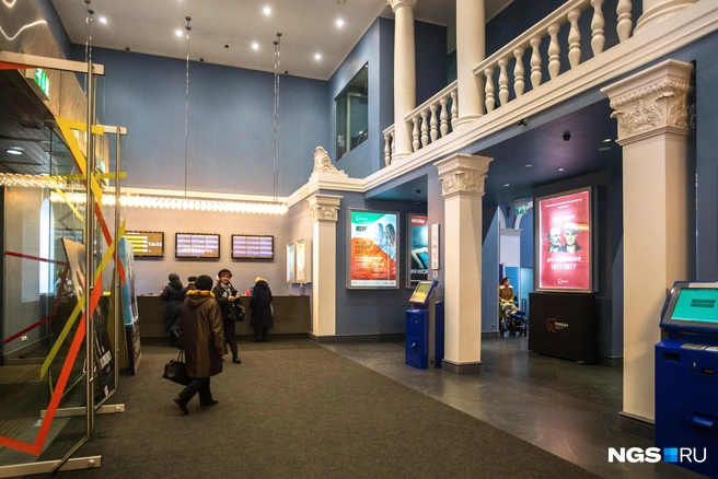 QR-коды будут проверять так же, как электронные билеты в кинотеатрах | Источник: Ольга Бурлакова