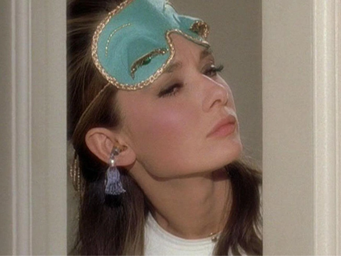 Кадр из фильма «Завтрак у Тиффани» | marieclaire.ru