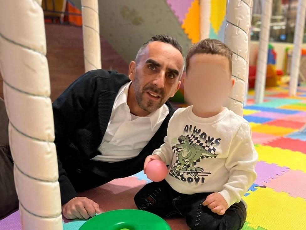 «Мама на звездочке сейчас»: сын жительницы Казани, убитой турком, не вспоминает отца