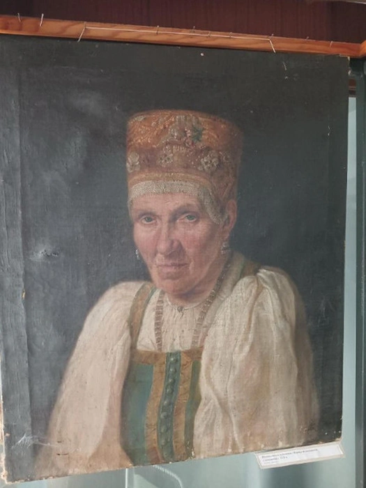 «Портрет пожилой женщины в кокошнике», неизвестный художник, XIX в. | Источник: Государственный каталог музейного фонда Российской Федерации