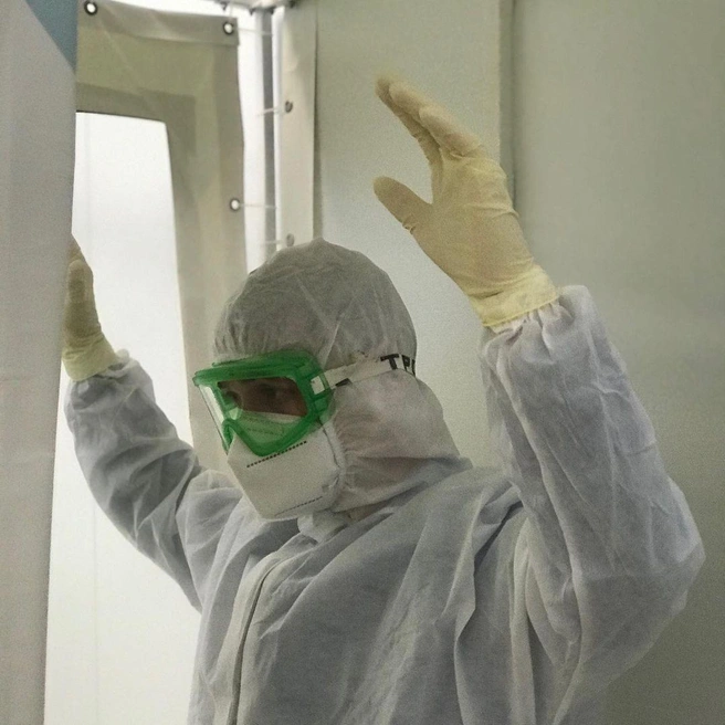 Глебов работает в «красной» зоне с начала пандемии в регионе | Источник: docglebov / Instagram.com