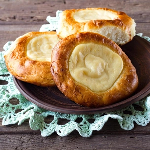 Выпечка с русской душой: пошаговый рецепт ватрушек с картошкой, которые вы помните с детства