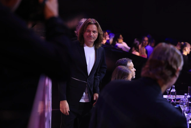 «А я дома, и мне хорошо». Дмитрий Маликов — об уехавших артистах, «отмене» культуры и мате на сцене | Источник: Артем Устюжанин / MSK1.RU