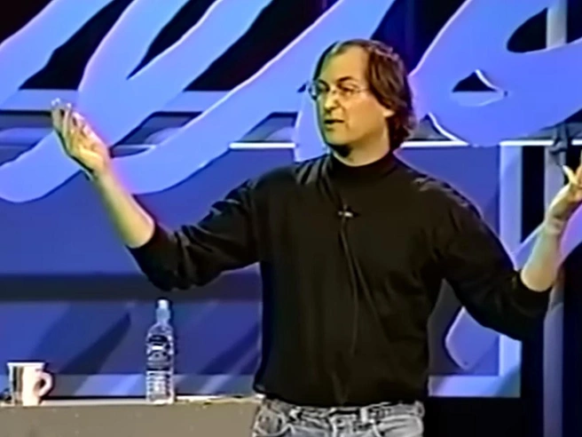 Стив Джобс на Всемирной конференции для разработчиков 1997 года. | Источник: Jonathan Field / YouTube