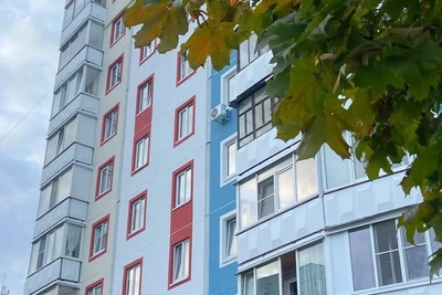 В Череповце отремонтировали панельный дом на Набережной