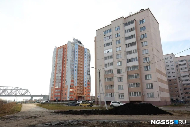 Если жилья будут строить еще меньше, то цены вырастут еще больше  | Источник: Евгений Софийчук / NGS55.RU 