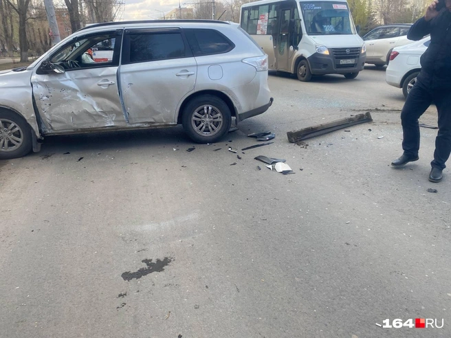 Машину достаточно сильно повредило | Источник: предоставлено героем публикации