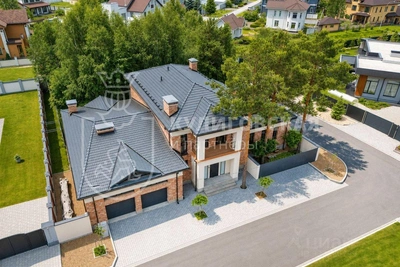 В «Палниксе» продают дом с сауной за 155 млн