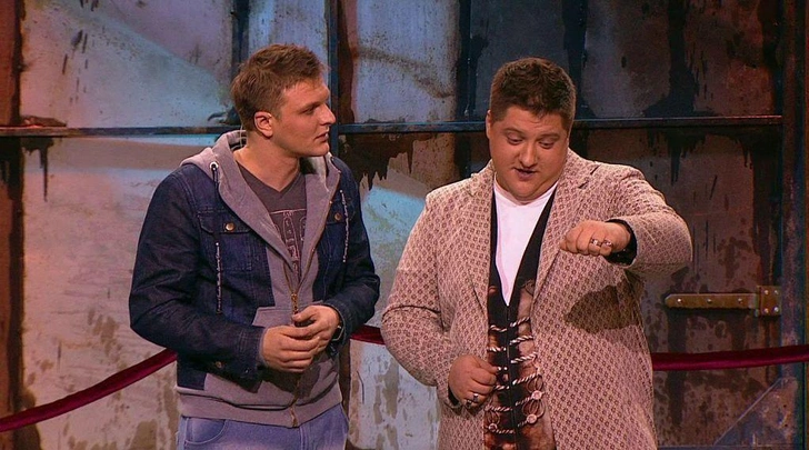 Роман попал в Comedy Club после участия в шоу Comedy Баттл с дуэтом «20:14. Город Сочи»