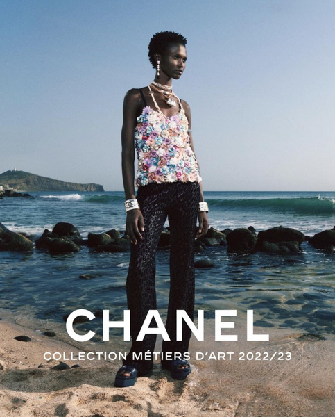 Бриллиантовая манишка, 1970-е и фестивальный твид в новой коллекции Chanel