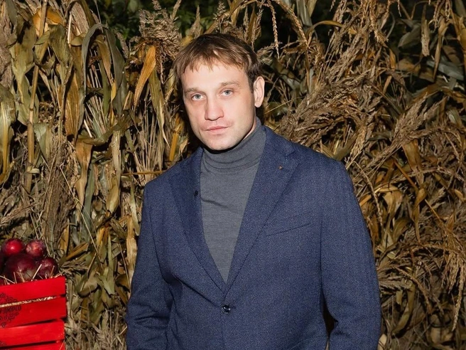 Михаила Тройника заметили в компании коллеги | Источник: mihailtroynik / Instagram (экстремистская организация, деятельность запрещена на территории РФ)