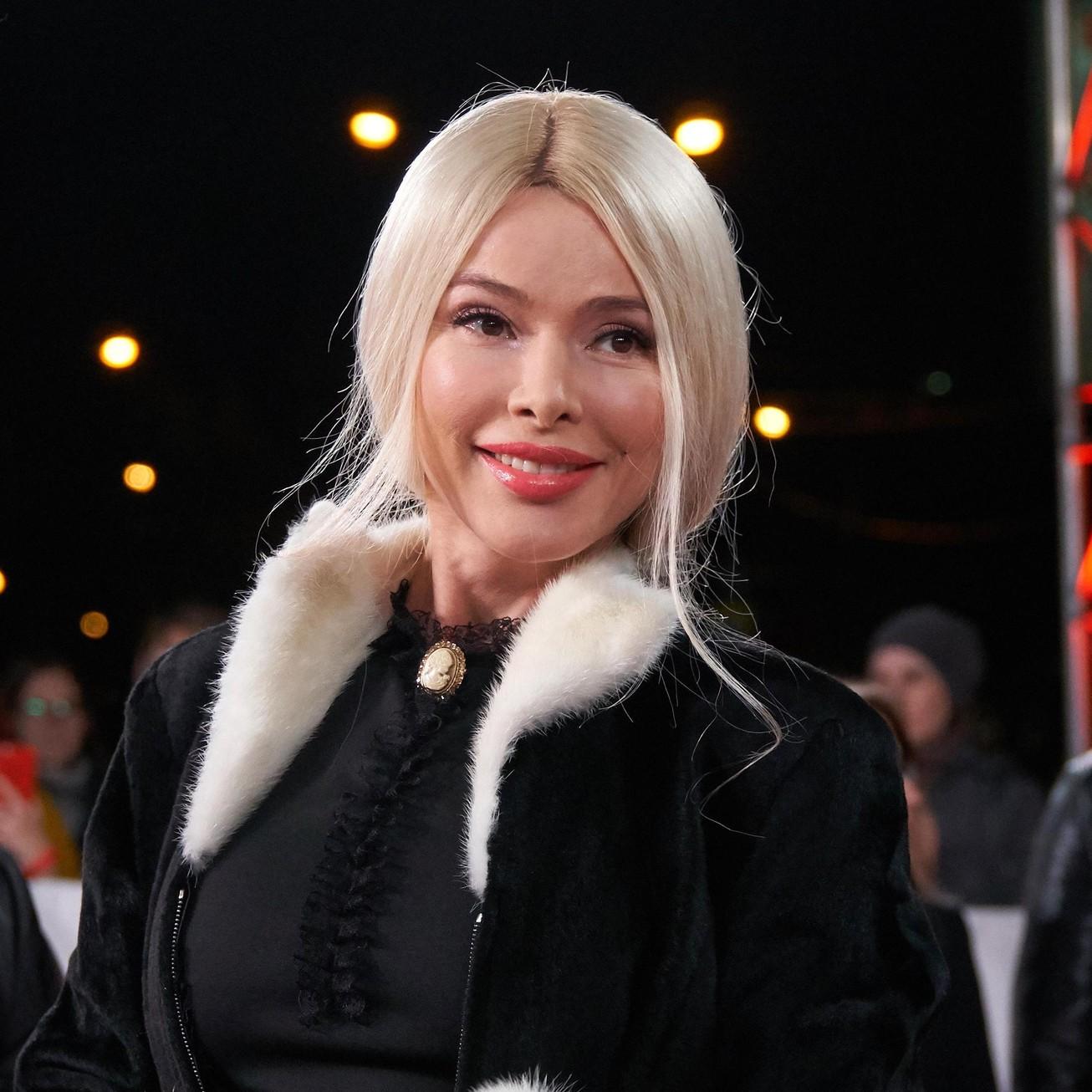 Приемная дочь Алены Кравец сольет секс-видео мамы, если не получит от нее 600 миллионов: кадры