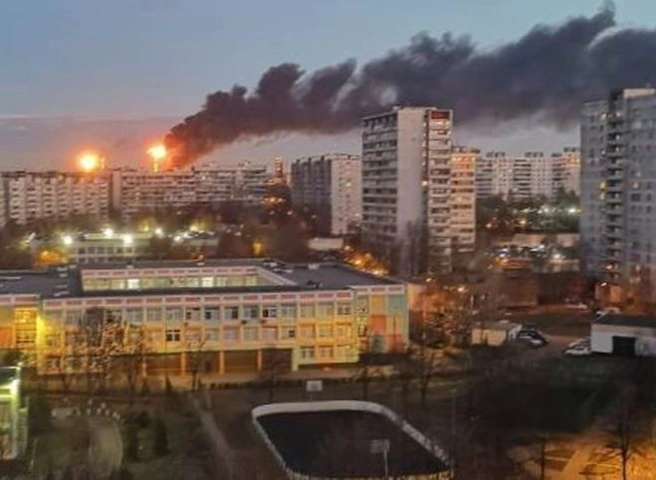 Названа возможная причина пожара на Московском НПЗ | ya62.ru