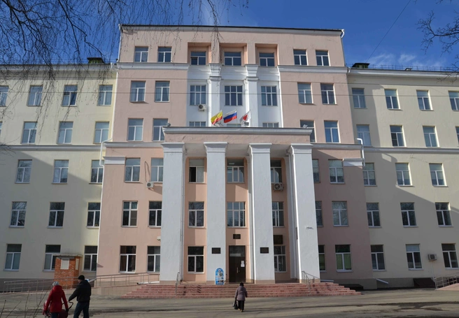 Врач кардиодиспансера задержана за взятку | ya62.ru