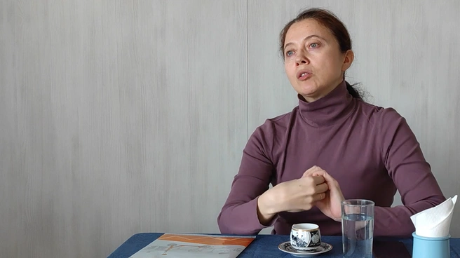Наталья Самсонова не часто появляется в кино, в основном служит в театре | Источник: «Наталья Самсонова. Пробы на роль Екатерины Одинцовой. Склифосовский 11» / youtube.com