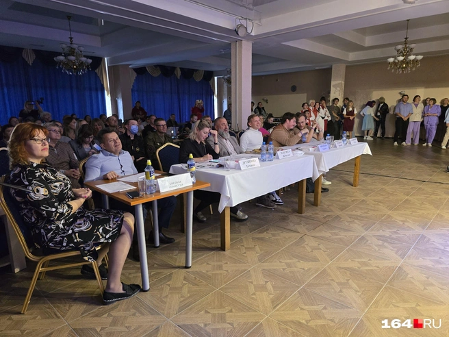 В жюри сегодня тоже пошутили | Источник: Семен Коротов-Майбах / 164.RU