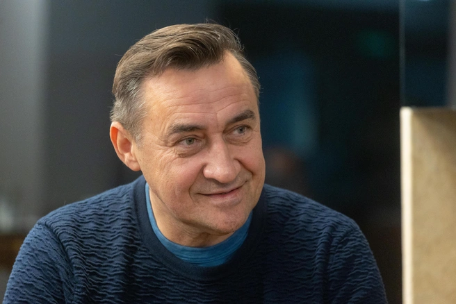 С вопросом о том, в чем смысл жизни, Камиль Ларин обратился к своим поклонникам | Источник: Владислав Лоншаков / E1.RU