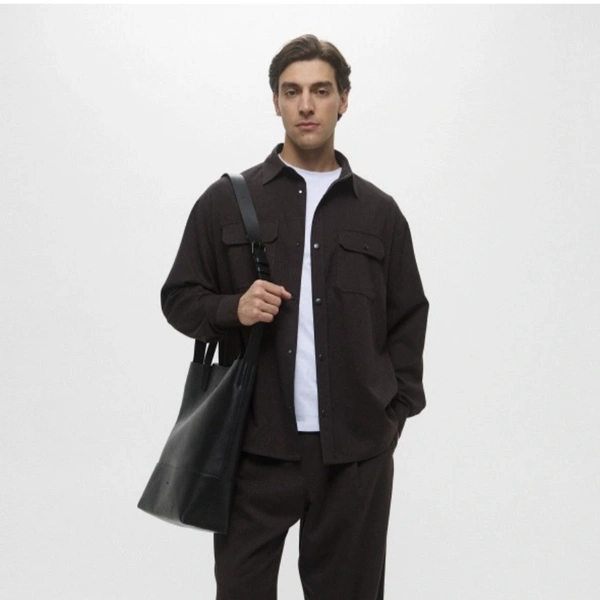 Цена на брюки&nbsp;— от 4000 до 6000 рублей | Источник: mademan / Lamoda.ru