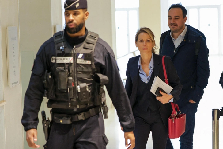 Дети Брижит Макрон | Источник: Julien Sarkissian / Bestimage