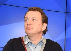 Башаров зол на брата: «Обвиняет, что я ни разу не был на могиле отца. Вялит, где мои деньги на памятник?»
