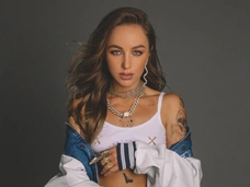 Ида Галич, Елка или Мари Краймбрери? Одна из звезд сыграет свадьбу на LiveFest в Сочи
