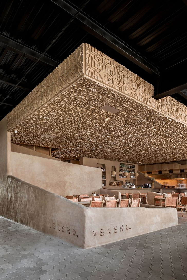 Ресторан с необычным потолком в Мексике (фото 10)