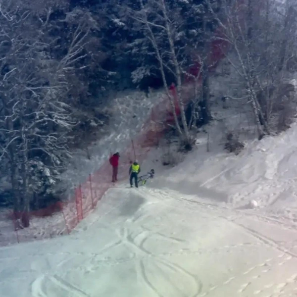 «Мне нужна помощь»: норвежец Макграт объяснил, зачем ушел в лес и лег в сугроб после драматичного схода на Олимпиаде | Источник: скриншот из трансляции Okko