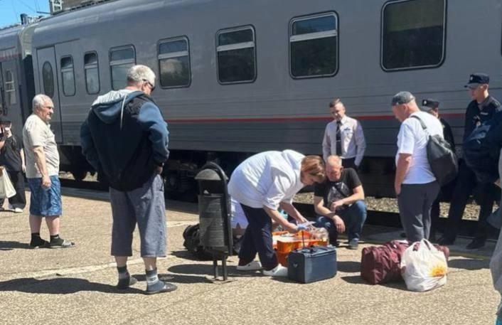 На перроне железнодорожного вокзала Уфы умер мужчина 