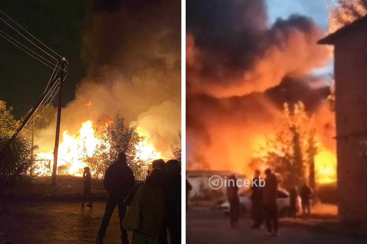 В поселке Садовый под Екатеринбургом вспыхнул мощный пожар, 10 сентября  2022 г. - 11 сентября 2022 - Е1.ру