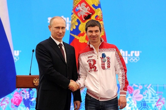 Евгений Устюгов — двукратный олимпийский чемпион по биатлону | Источник: Kremlin.ru
