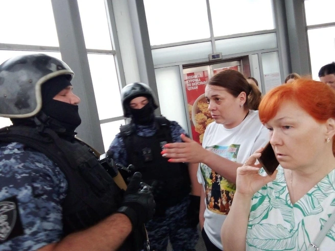 «Несанкционированную акцию» силовики быстро свернули | Источник: Телеграм-канал «Монастырские кошки» / t.me/arsenia2022