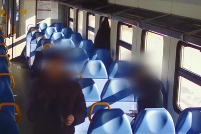 Новосибирец ударил ножом в электричке