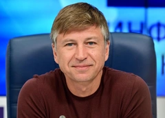 Алексей Ягудин прошелся по коллегам: «Фигурное катание — общество истеричек»