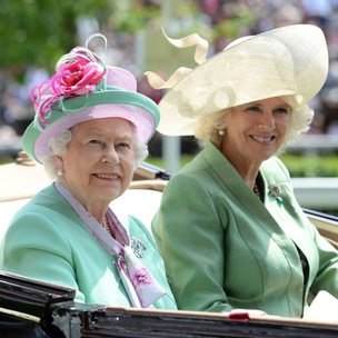 Прощайте, Ваше Величество: важная традиция для королевы Елизаветы, с которой может покончить новая королева Камилла