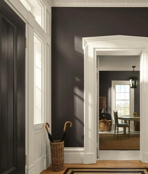 Эспрессо + уголь: Benjamin Moore объявил цвет 2026 года