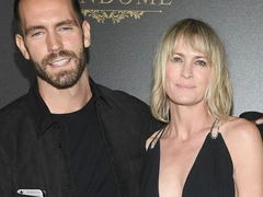 Не везет в любви: Робин Райт разводится с молодым мужем-французом