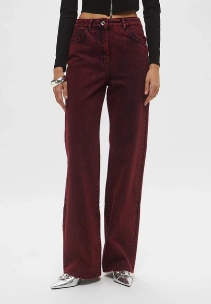 Как стилизовать Black Cherry&nbsp;&mdash; самый модный оттенок сезона