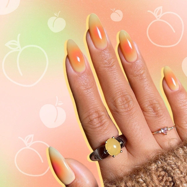 Маникюр цвета увядающего персика: 6 самых нежных дизайнов ногтей на зиму 2025/26 | Источник: theGirl