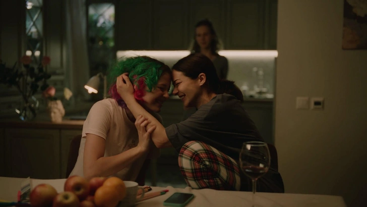 Кадр из сериала «Дыши»