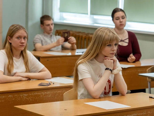 В кабинете школьники выглядят сосредоточенными | Источник: Александр Куренной / 76.RU