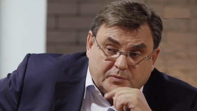 Бывших сотрудников ФСИН исключат из ОНК. Минюст отреагировал на публикации о пытках заключенных | Источник: скриншот YouTube / Правительство России