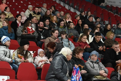 В Череповце прошло первое большое ледовое шоу любителей