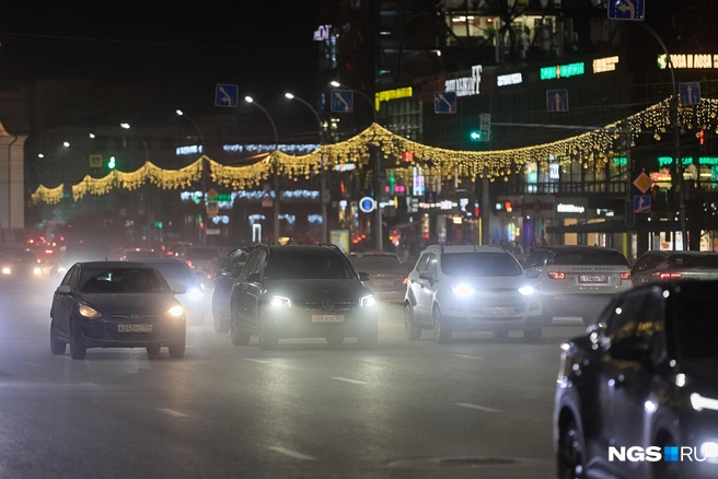 Автомобилисты недовольны ситуацией | Источник: Александр Ощепков / NGS.RU