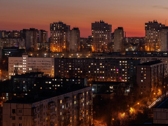 Горожане делятся впечатлениями о ракетном ударе: главные страхи и проблемы с укрытиями | Источник: Алексей Волхонский / V1.RU